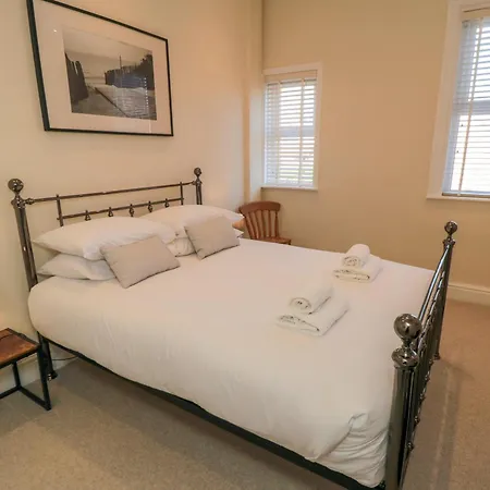 South Bay House Скарборо