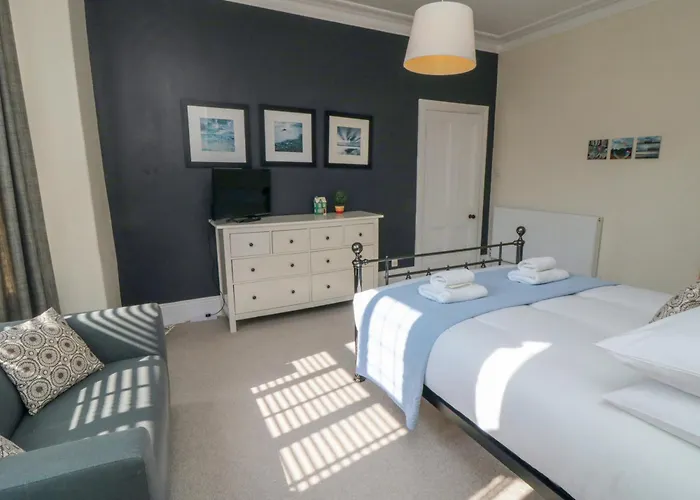 South Bay House * Scarborough